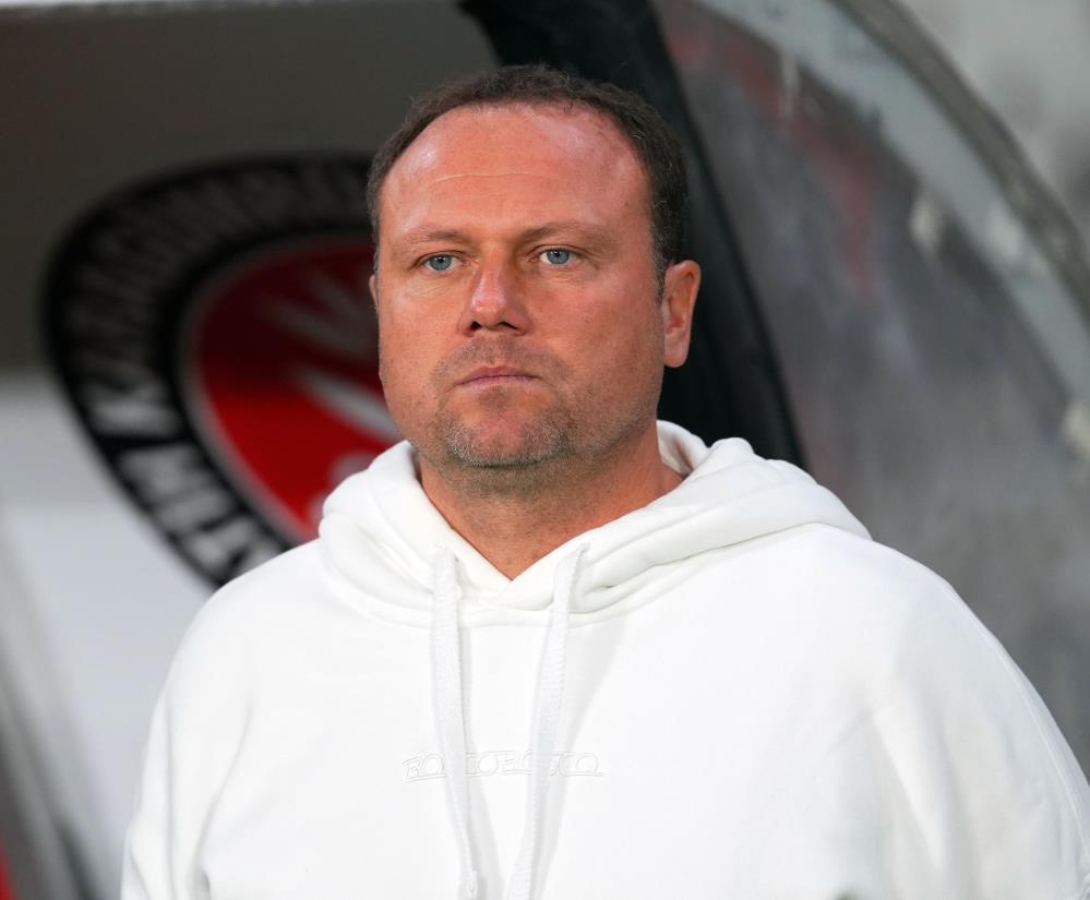 Karagümrük, Teknik Direktör Marcel Licka ile Yollarını Ayırdı