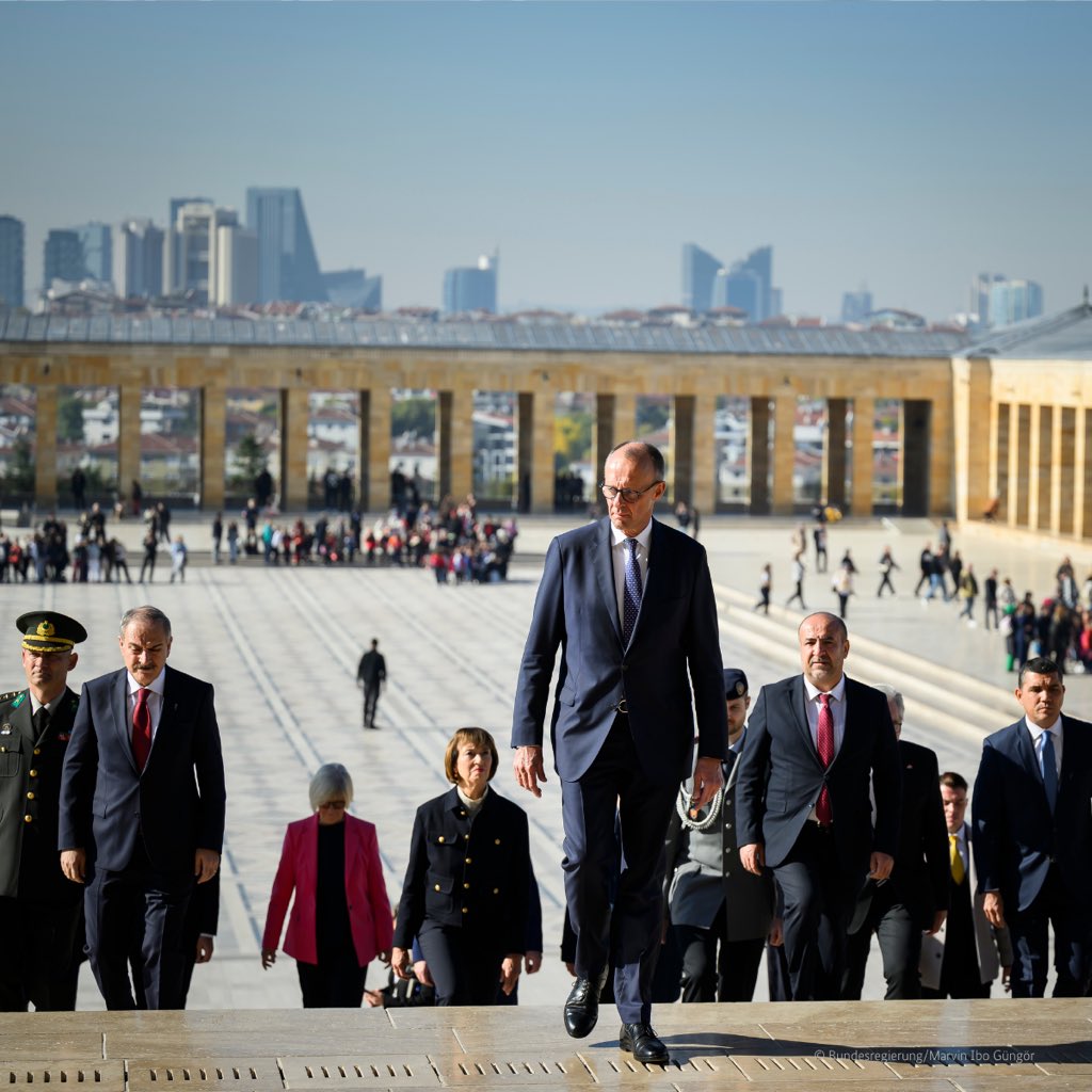 Almanya Başbakanı Merz, Anıtkabir'i Ziyaret Etti
