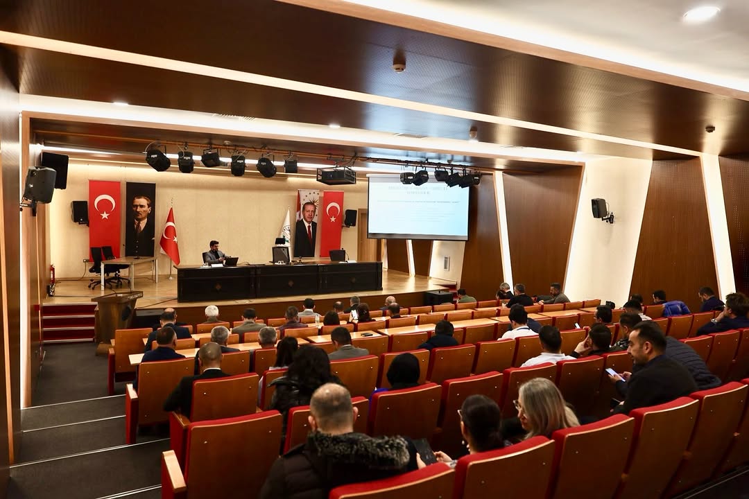 Talas Belediyesi, Dijital Dönüşüm İçin Yöneticilerine Masterclass Eğitimi Veriyor