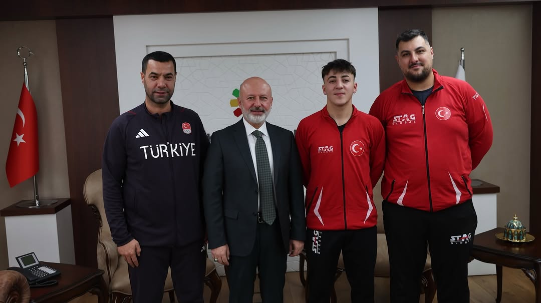 Kayseri'den Dünya İkincisi Çıktı: Kenan Eren Kahraman Tarih Yazdı