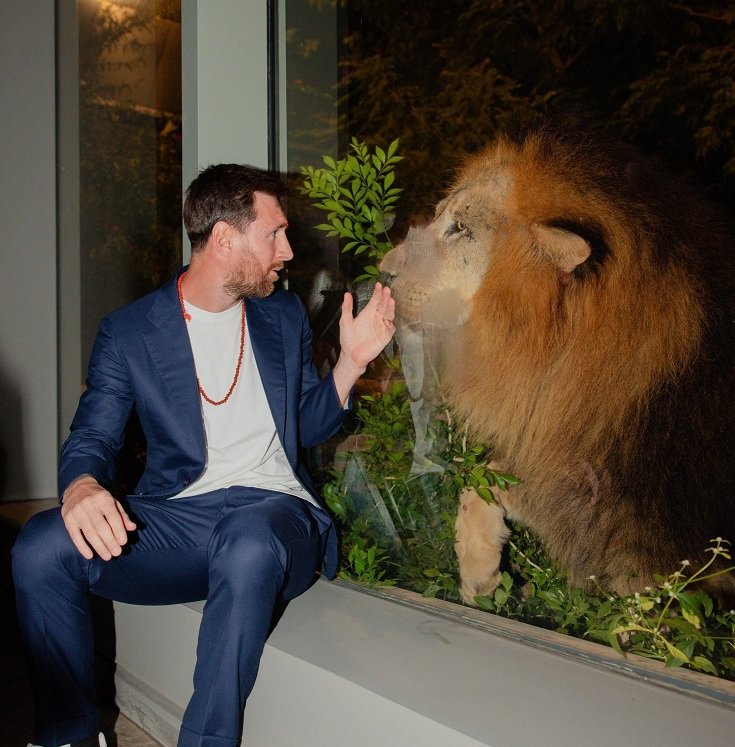 Lionel Messi'nin Hindistan Ziyareti ve Aslanla Anlamlı Buluşması