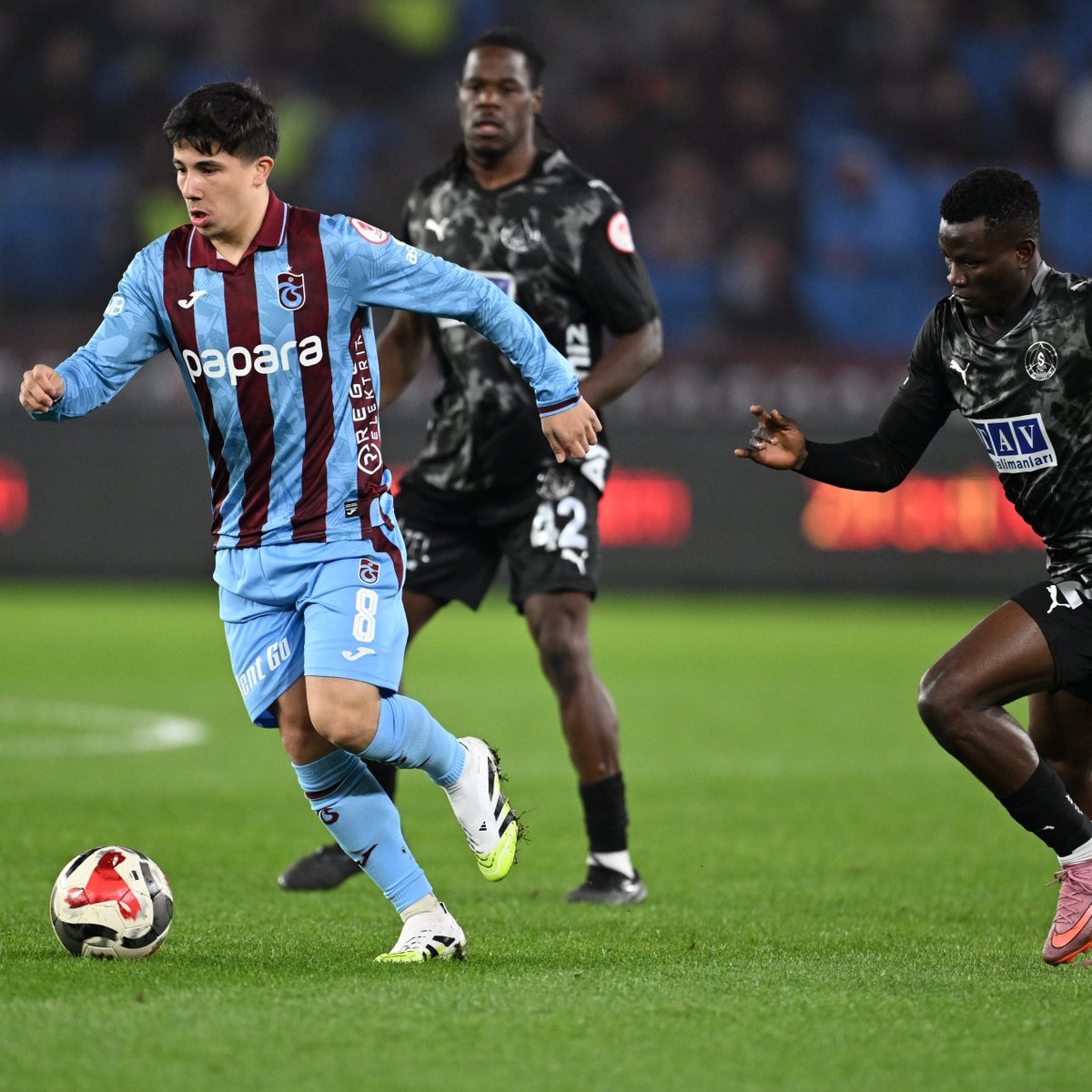 Trabzonspor, Alanyaspor'a 1-0 Mağlup Oldu