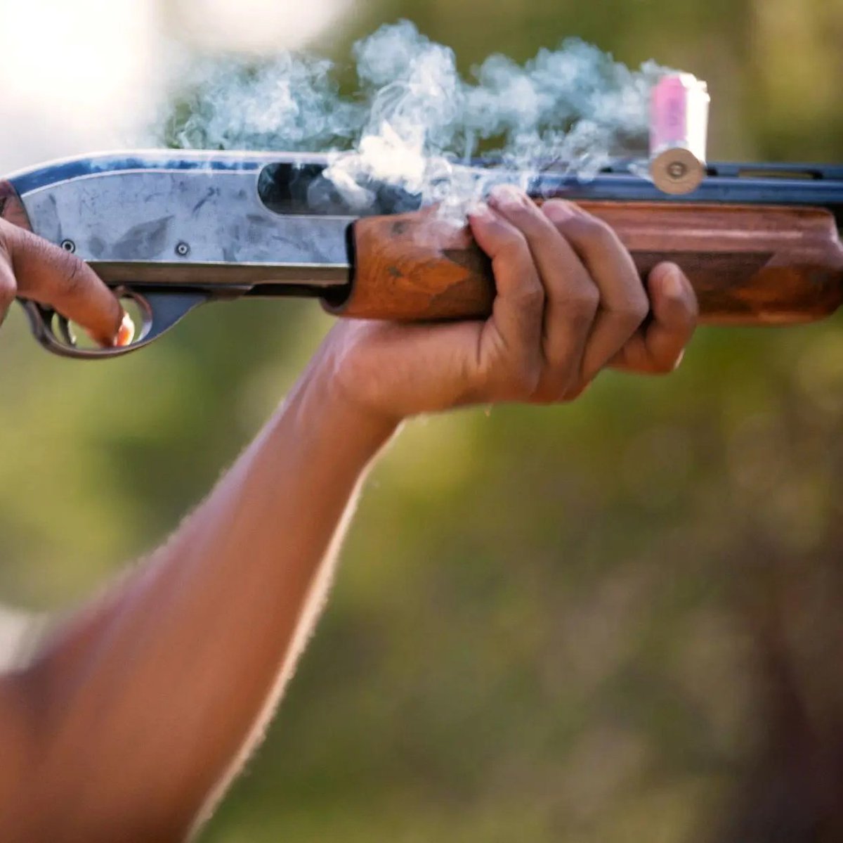 Mersin'de Ortaokul Öğrencisi Okul Müdürüne Ateş Etti