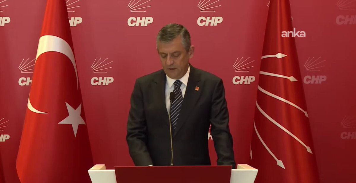 Özgür Özel'den Stadyumlarda Kadına Yönelik Hedef Gösterme Tepkisi