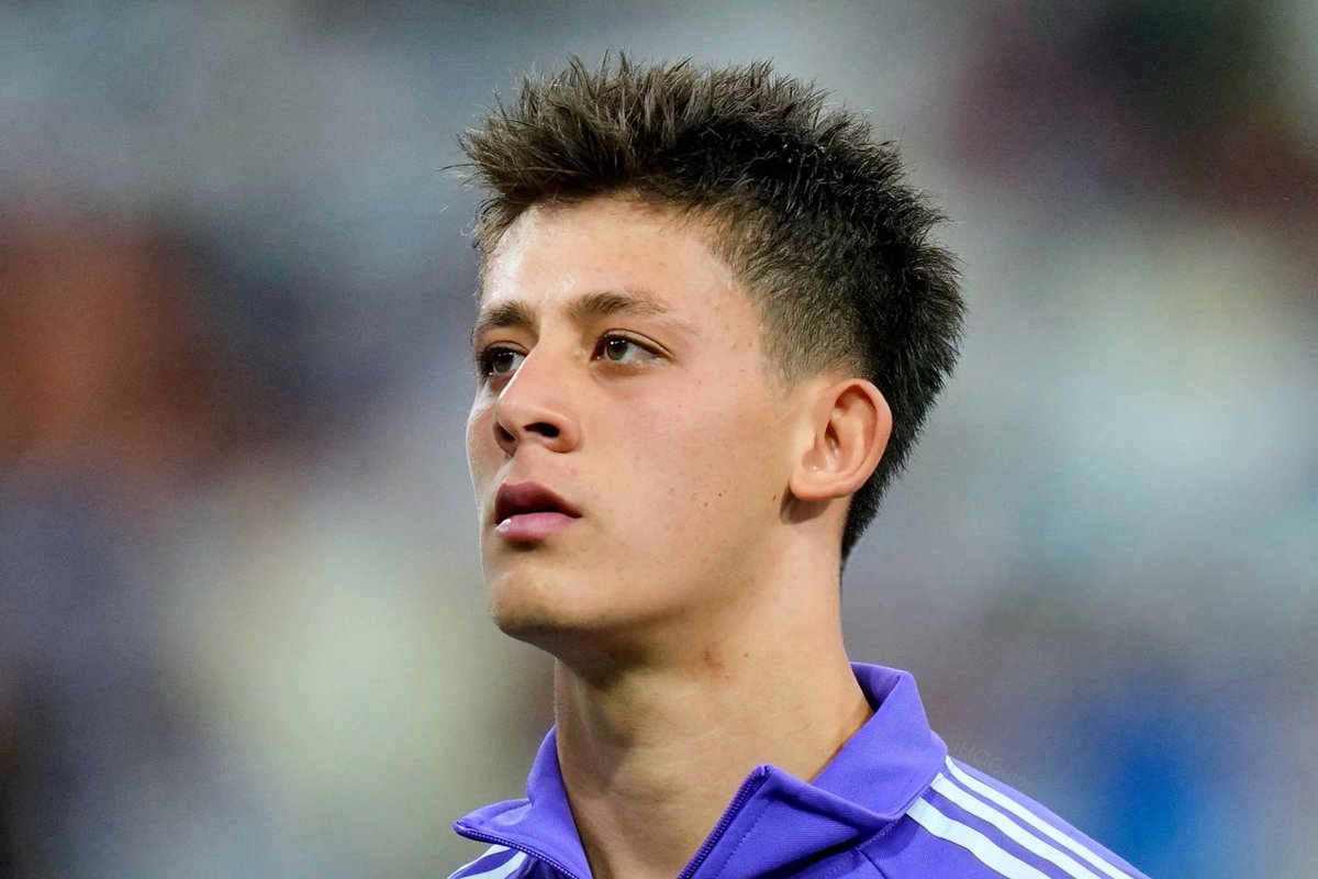 Real Madrid'de Arda Güler'in Yükselişi: Sezonda 25 Maçın Tamamında Forma Giyerek Vazgeçilmez Oldu