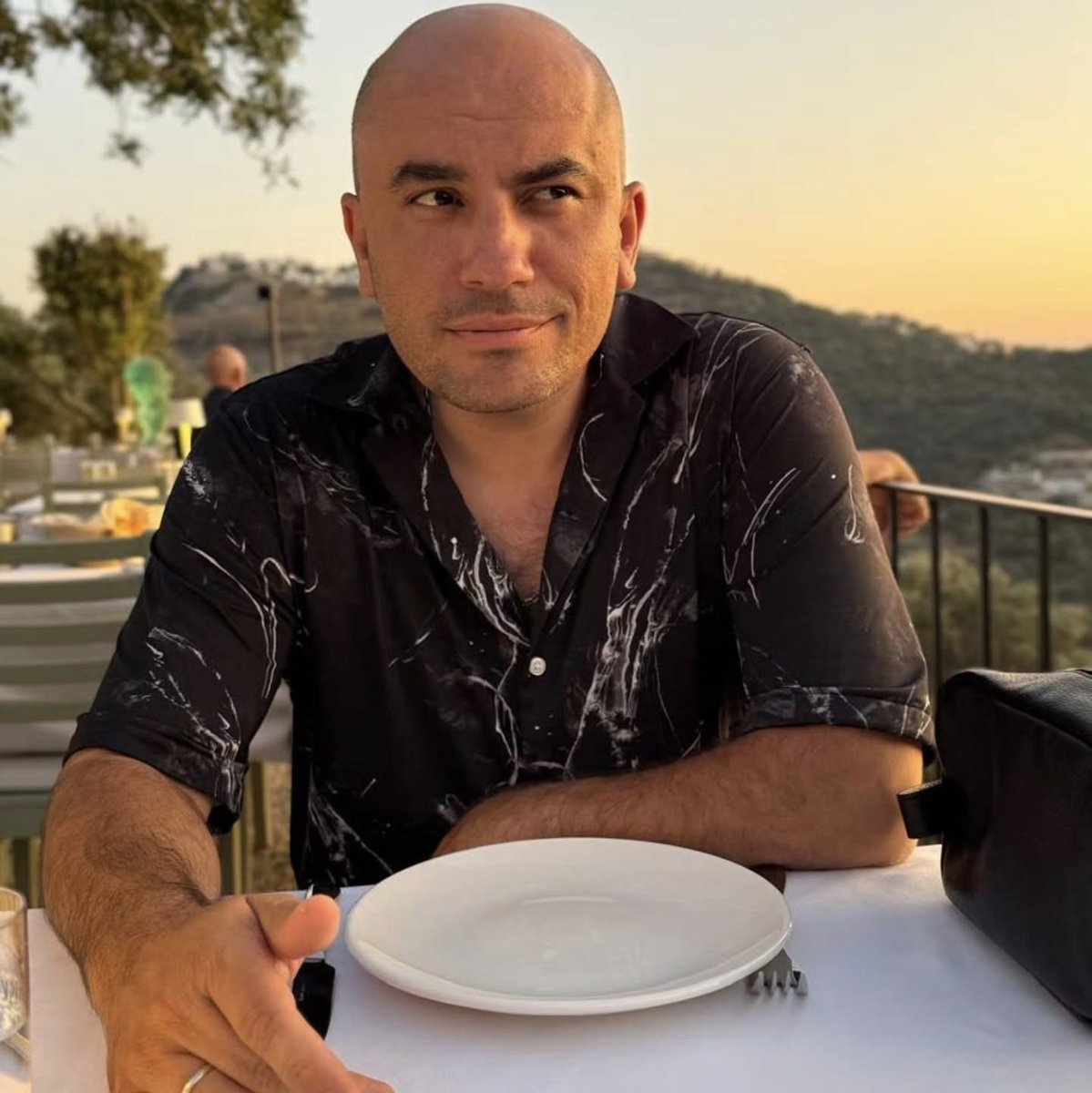 Ekonomik Zorluklar ve Artan Olumsuzluklar Toplumun Moralini Etkiliyor