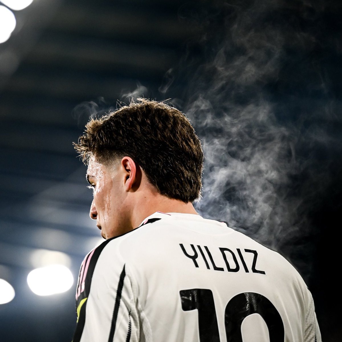 Liverpool, Mohamed Salah'ın Yerine Kenan Yıldız'ı Hedefliyor