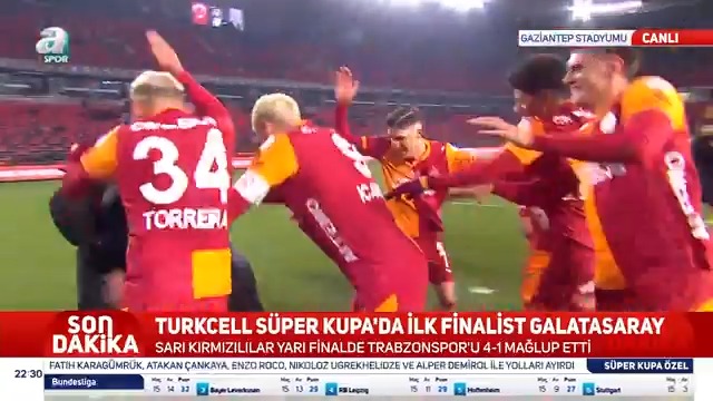 Galatasaraylı Futbolcular Eren Elmalı'yı Hedef Aldı