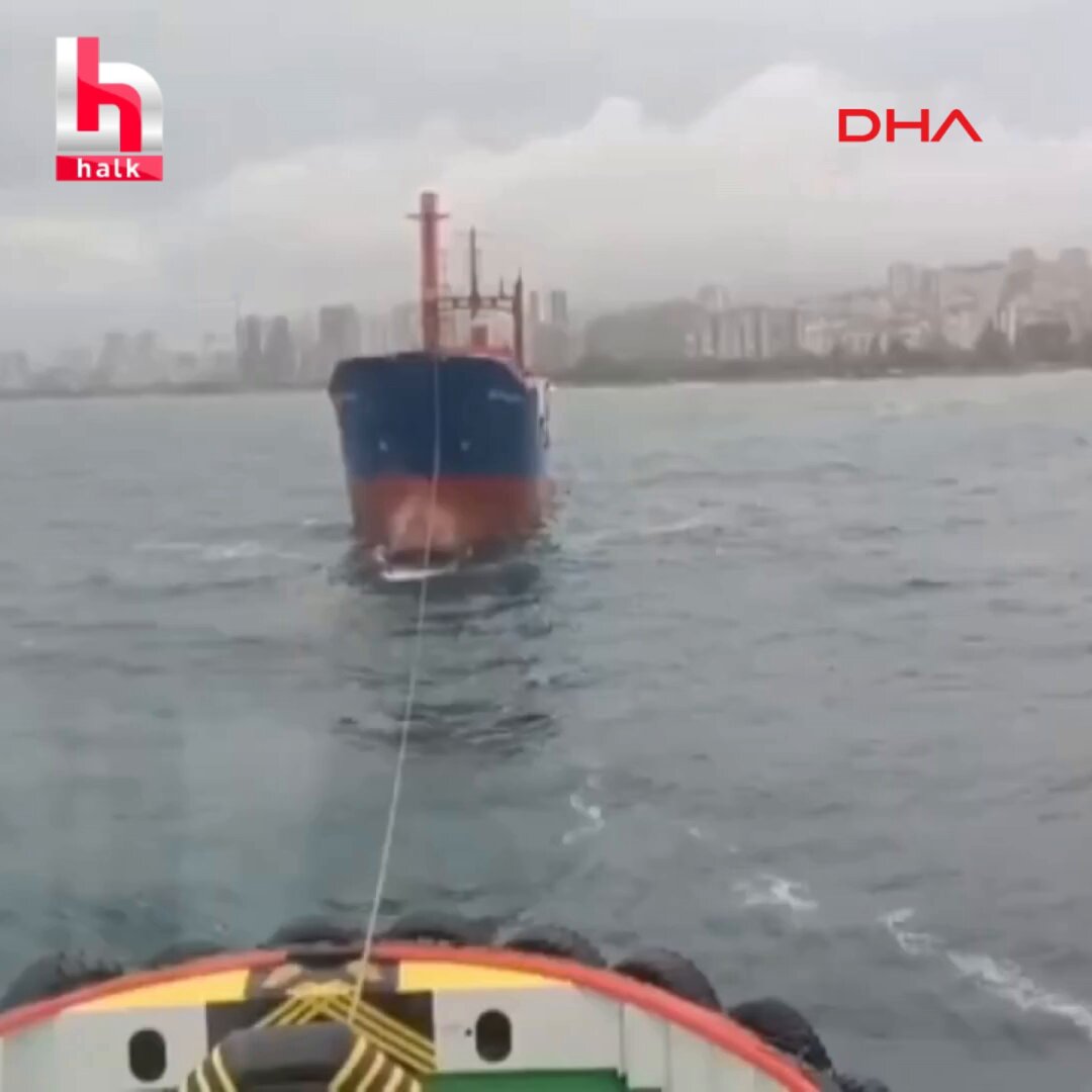 Kartal Sahili Açıklarında Sürüklenen Gemi Kurtarıldı