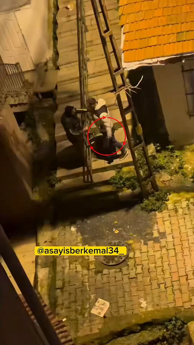 Beyoğlu'nda Silahlı Telefon Gasbı