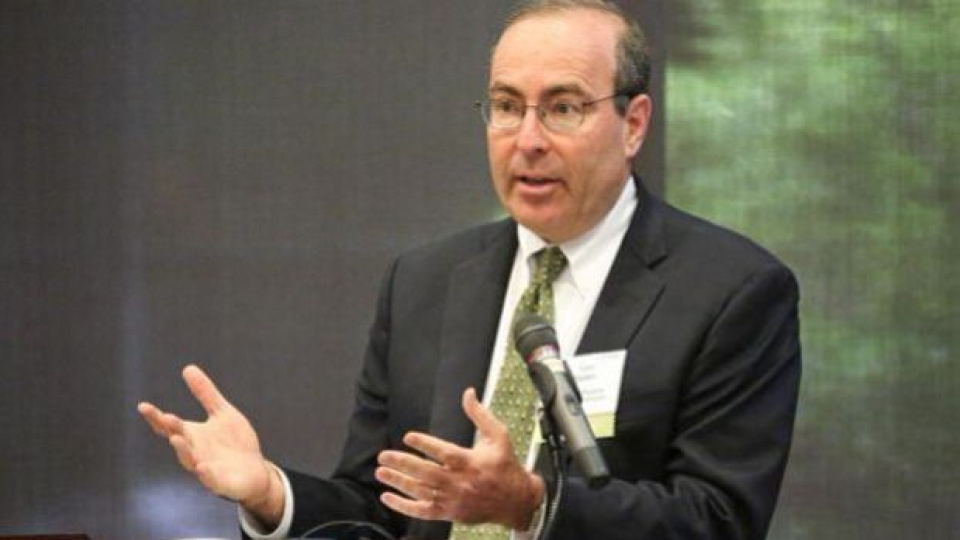 ABD'li Fed Yetkilisi Barkin'den Enflasyon Uyarısı: Gümrük Tarifeleri Fiyat Baskısını Artırıyor