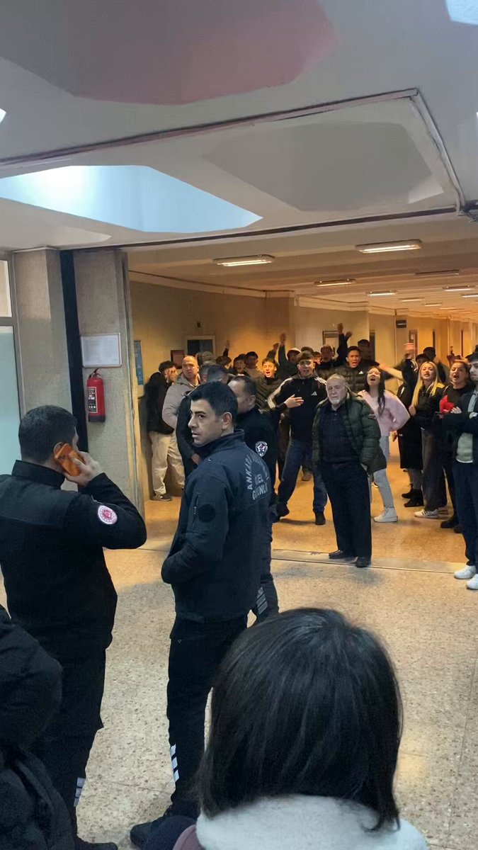 Kız Kardeşini Korurken Öldürülen Hakan Çakır'ın Davasında Gerginlik