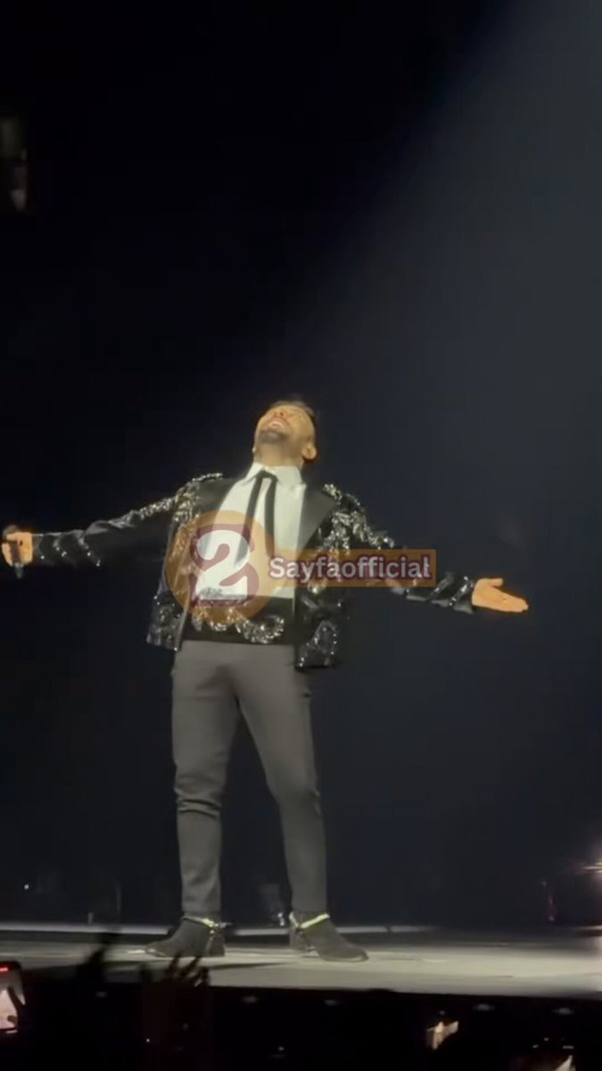 Tarkan, Altı Yıllık Aranın Ardından İstanbul'da Coşkulu Konserle Sevenleriyle Buluştu
