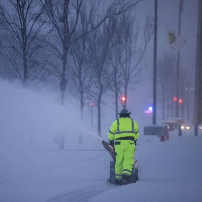 ABD'de Kar Fırtınası: 800 Bin Kişi Enerjisiz, 10 Bin Uçuş İptal