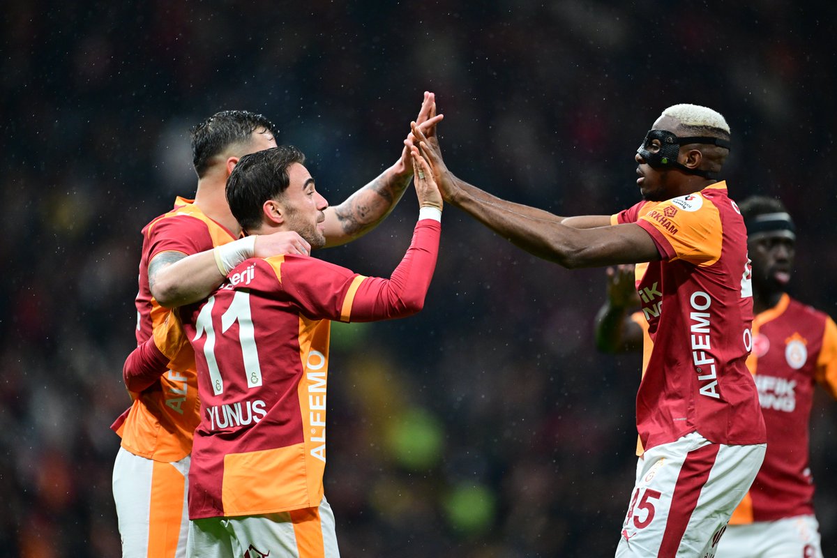 Galatasaray, Kayserispor'u 2-0 Mağlup Etti