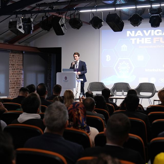 İstanbul Kent Üniversitesi'nde Navigating the Future: Decentralized FinTech and the Digital Frontier Etkinliği Gerçekleştirildi