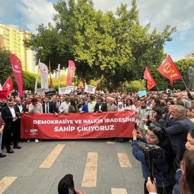 CHP'den İstanbul'da Basın Açıklaması