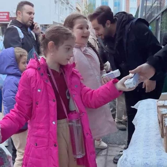 Gaziosmanpaşa Belediyesi Okullarda Süt Dağıtımını Sürdürüyor