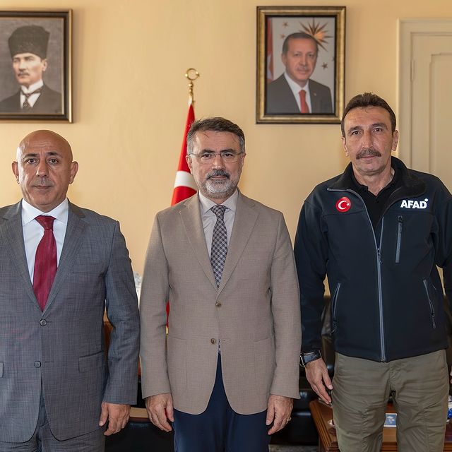 İstanbul Vali Yardımcısı Acil Durum Ve Deprem Çalışmaları Hakkında Üniversitede Görüşmelerde Bulundu