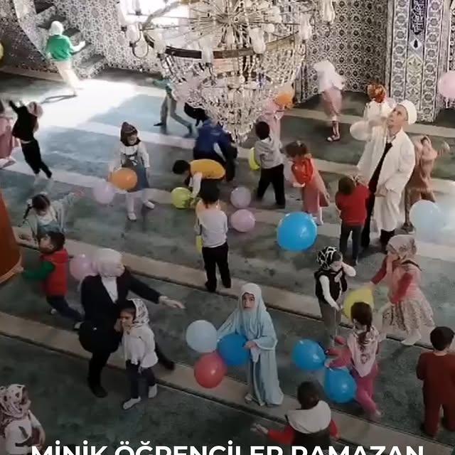 Kayseri'de Minik Öğrenciler Cami Ziyaretleriyle Ramazan Ayını Anladı