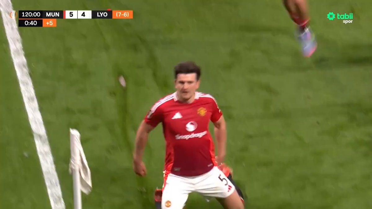Manchester United, Şampiyonlar Ligi'nde Mucizevi Geri Dönüşle Yarı Finale Yükseldi