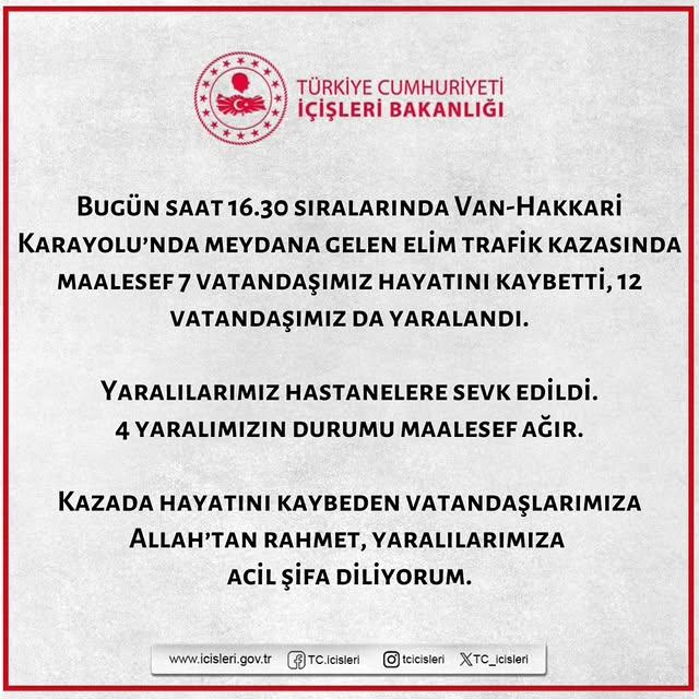 Van-Hakkari Karayolunda Zincirleme Kaza: 7 Ölü, 12 Yaralı