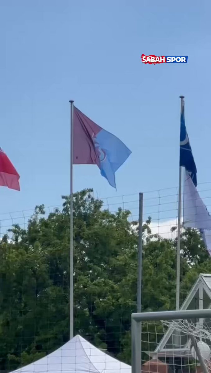 Trabzonspor Taraftarı İsviçre'de UEFA Gençlik Ligi Yarı Finalini Coşkuyla Takip Etti