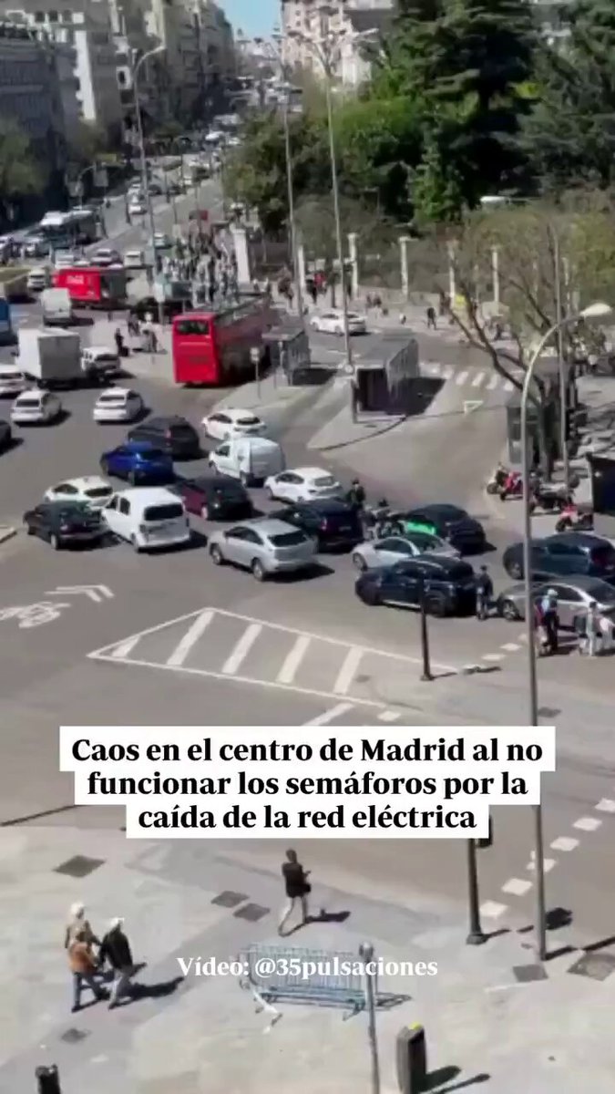 Madrid'de Elektrik Kesintileri Trafiği Felç Etti