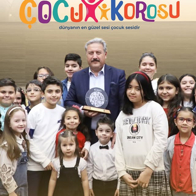 Melikgazi Belediyesi Çocuk Korosu, 23 Nisan Coşkusunu Sahneye Taşıdı