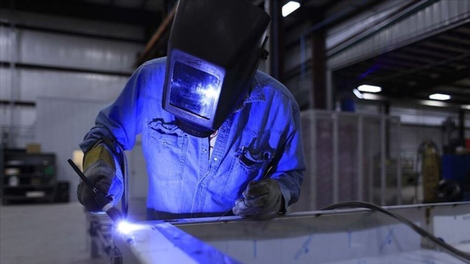 Türkiye İmalat Sektöründe Yavaşlama Devam Ediyor: PMI Endeksi 13 Aydır 50'nin Altında