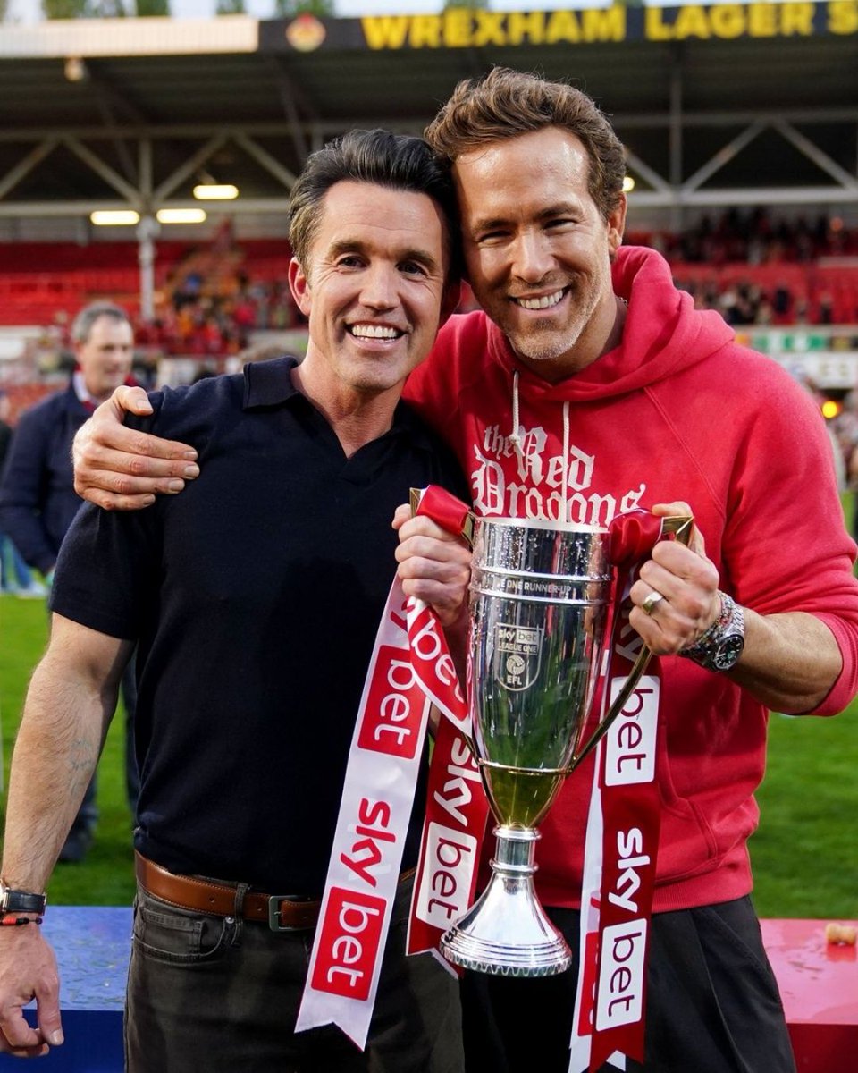 Hollywood Yıldızı Ryan Reynolds'ın Ortak Olduğu Wrexham AFC, 4 Yılda Şampiyonluğa Ulaştı ve Değeri 188 Milyon Dolara Çıktı