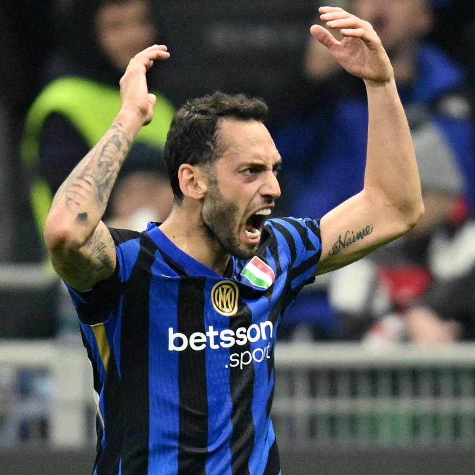 Hakan Çalhanoğlu, Şampiyonlar Ligi Tarihinde Bir İlk Yaşadı