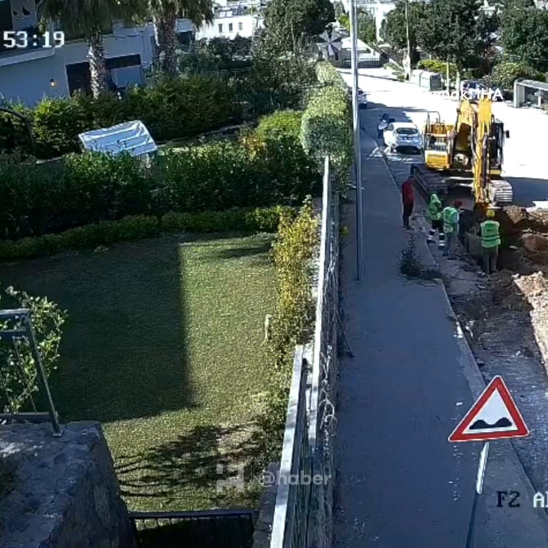 Bodrum'da Ana Su Borusu Patladı: Şehir Merkezi Su Kesintisi Riski