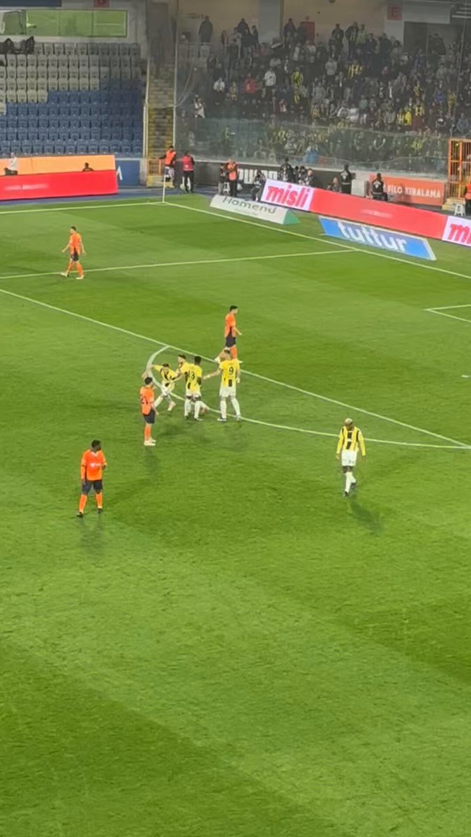 Galatasaray'da Tadic ve Talisca Arası Gerginlik Tatlıya Dönüştü