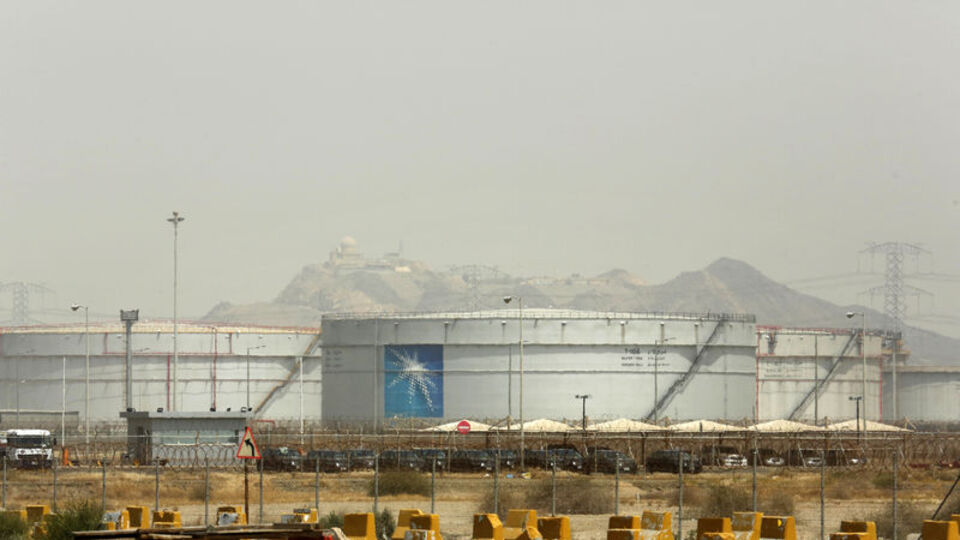 Saudi Aramco'nun İlk Çeyrek Net Kârı Düşük Petrol Fiyatları Nedeniyle Azaldı
