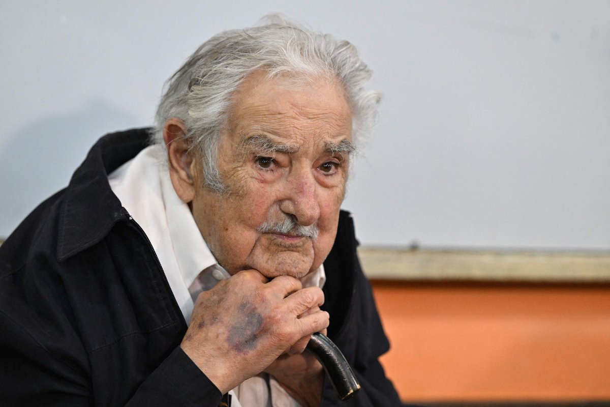 Eski Uruguay Devlet Başkanı José Mujica vefat etti