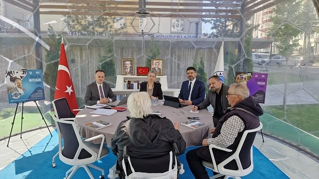 Talas Belediyesi Şeffaflık Oda'sında Vatandaşlarla Buluşuyor