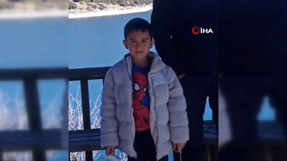 Antalya Serik'te Top Oynarken Üzerinden Araç Geçen 7 Yaşındaki Adnan Yaşam Mücadelesini Kaybetti