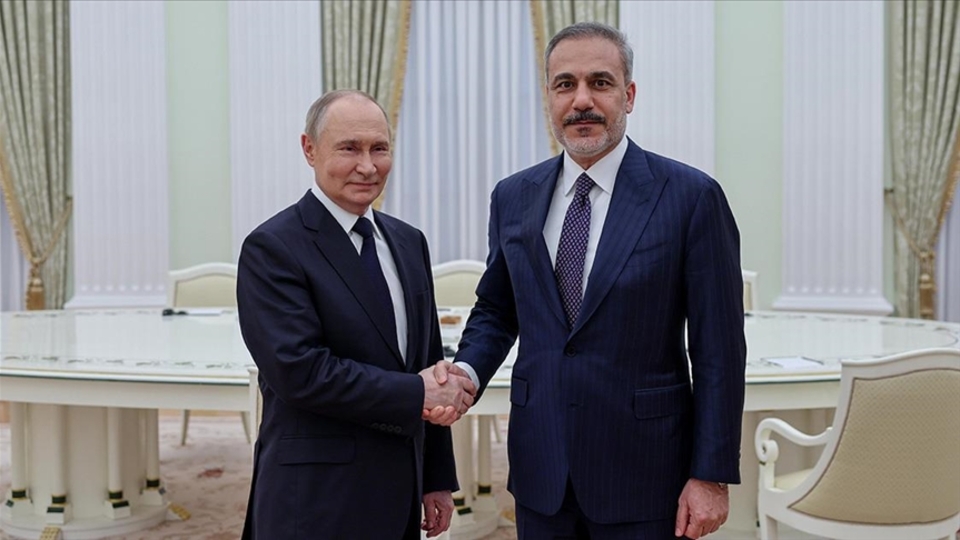 Dışişleri Bakanı Fidan, Putin ile Görüşüldü