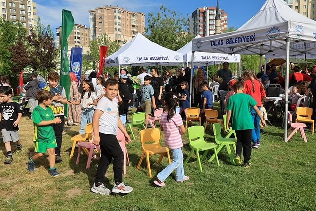 Talas Belediyesi'nden Çocuk Oyunları Şenliği