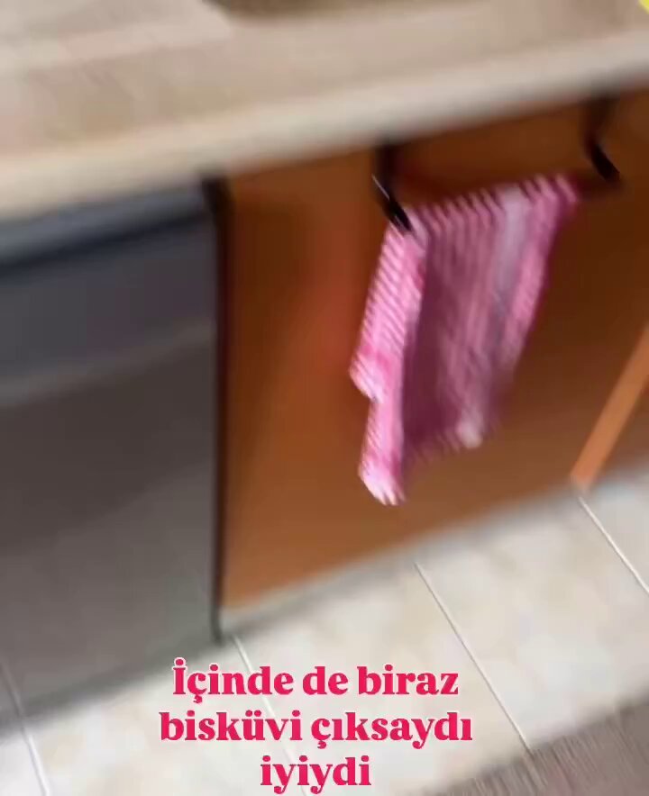 Mozaik Pasta Şoku: Çocuğunun Canı Çektiği Pastada İnanılmaz Görüntü!
