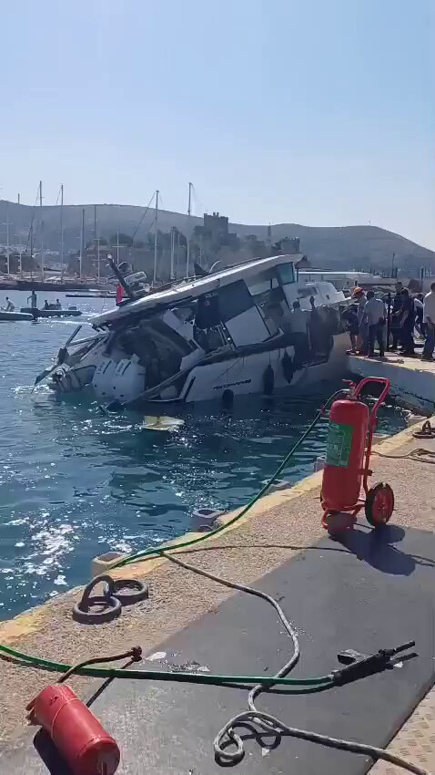 Bodrum'da Tekne Yakıt İkmali Sırasında Patlama