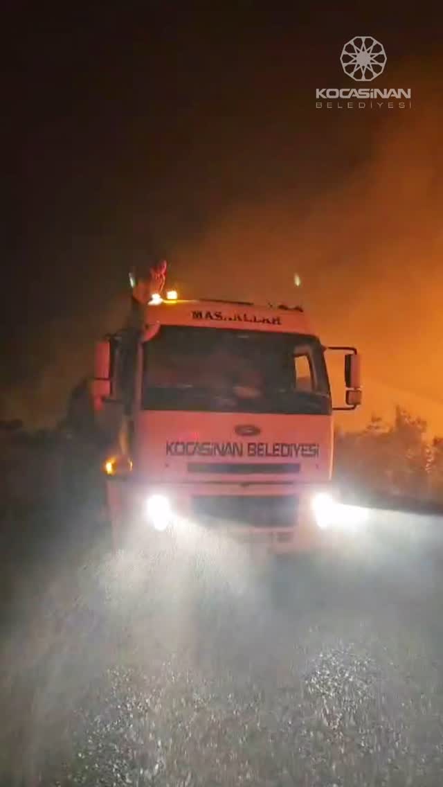 Kayseri Belediyesi İzmir'deki Orman Yangınlarına Destek Veriyor