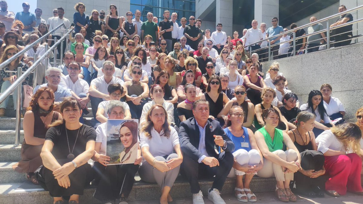 Meclis'te Saliha Akkaş İçin Sessiz Oturum: Türkiye Yasa Boğuldu