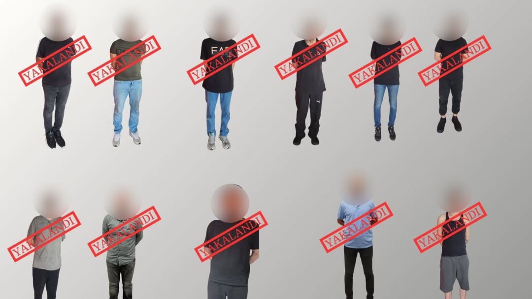 Uluslararası Aranan 11 Suçlu Türkiye'ye İade Edildi