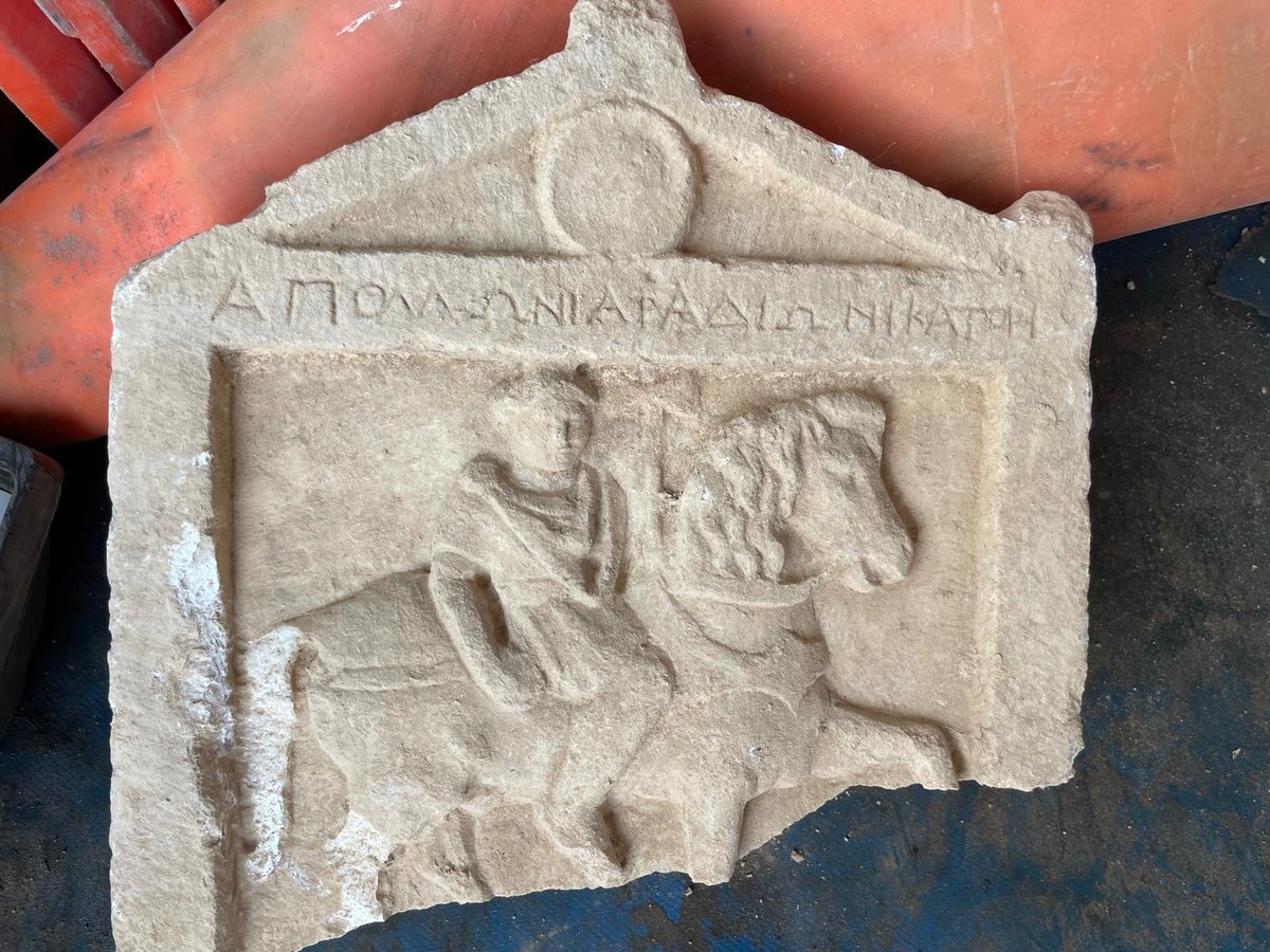 Denizli'de Antik Döneme Ait Stela Buluntusu