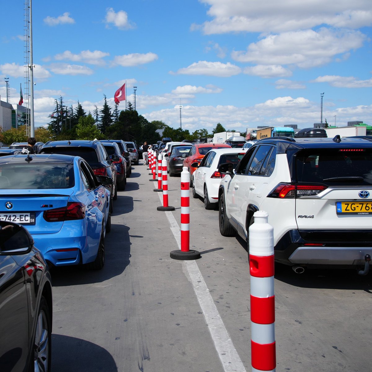 Türkiye'den Ayrılan Gurbetçi Sayısı 2 Milyon Bariyeri Aştı