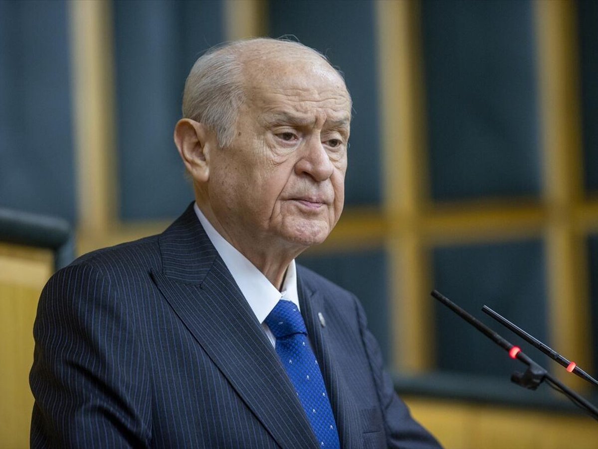 CHP'ye Bahçeli'den Siyasi Komaya Giriş Yorumu