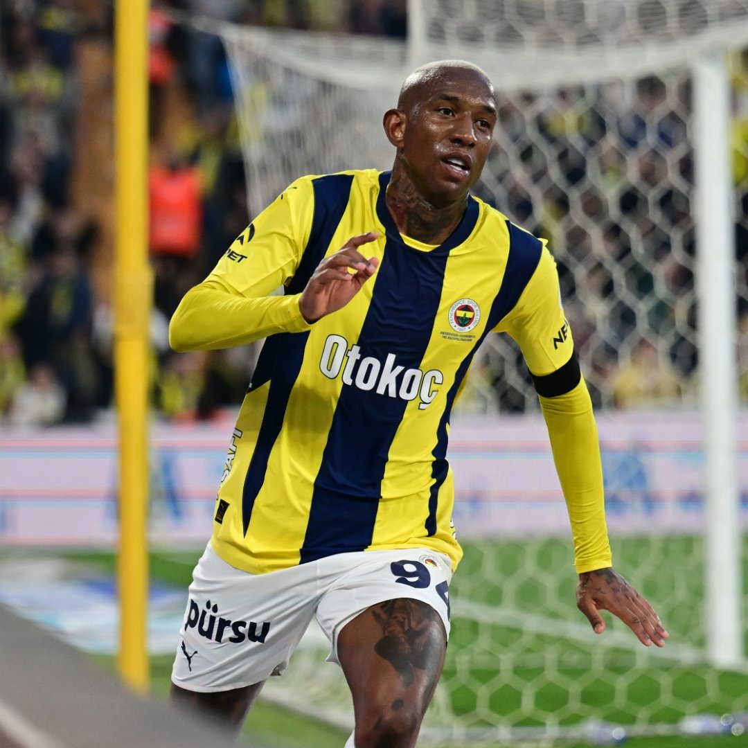 Fenerbahçe Talisca ile Yollarını Ayırıyor