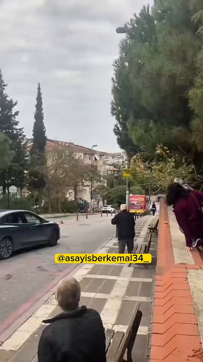 Üsküdar'da İETT Otobüsü Kaza Yaptı